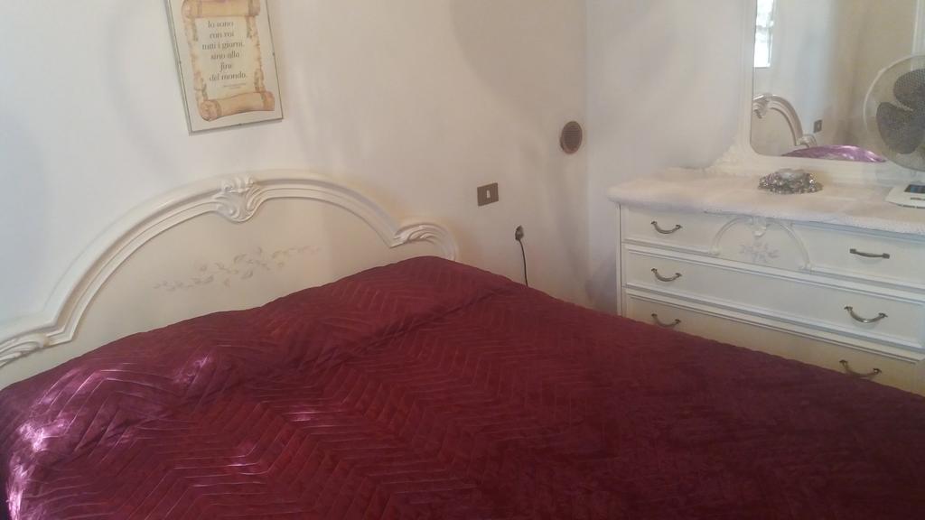 Bed and Breakfast Azzurre Beb Laterina Zewnętrze zdjęcie