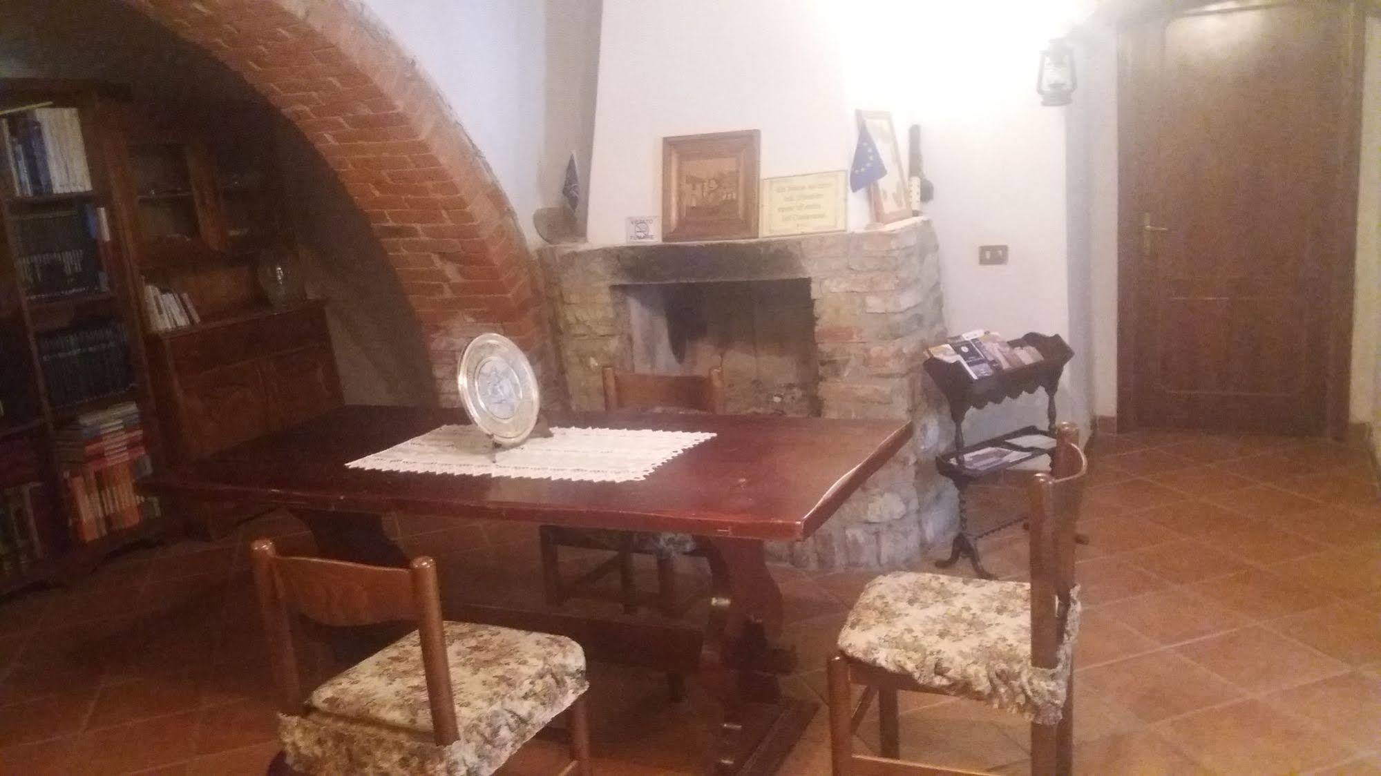 Bed and Breakfast Azzurre Beb Laterina Zewnętrze zdjęcie