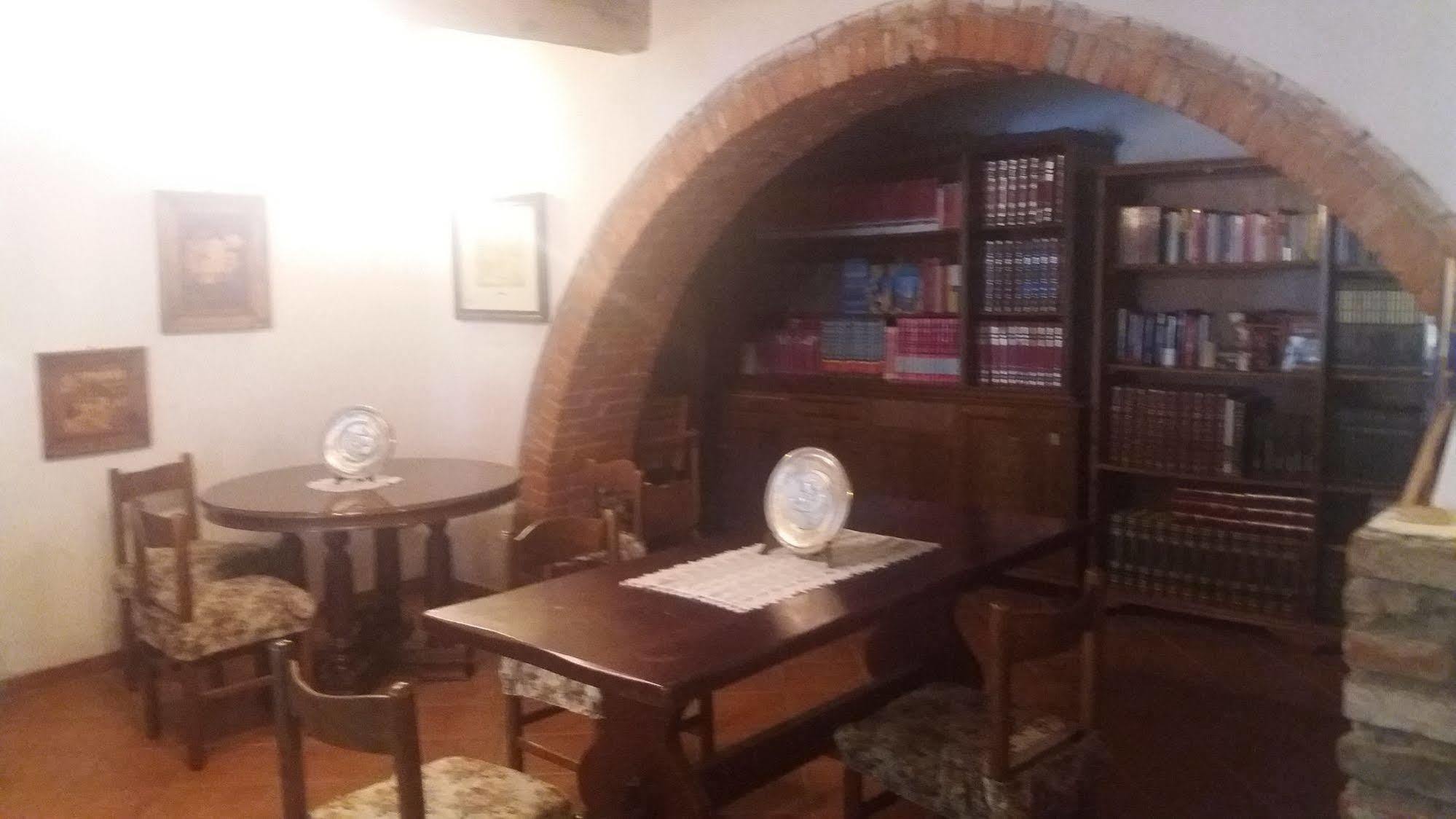 Bed and Breakfast Azzurre Beb Laterina Zewnętrze zdjęcie